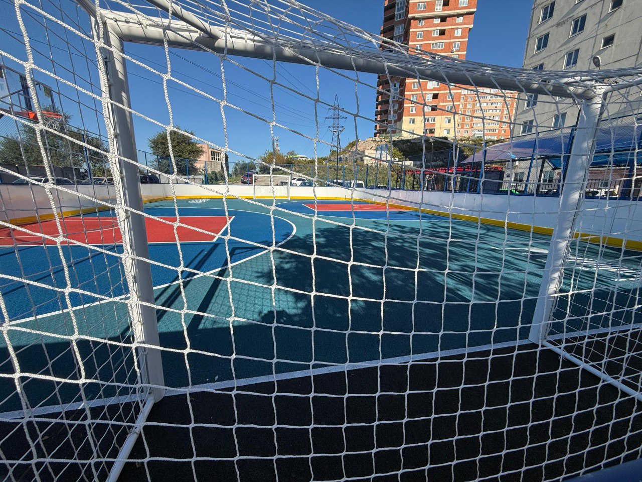 Спорт в шаговой доступности: во Владивостоке создают современные спортивные площадки Спорт в шаговой доступности: во Владивостоке создают современные спортивные площадки