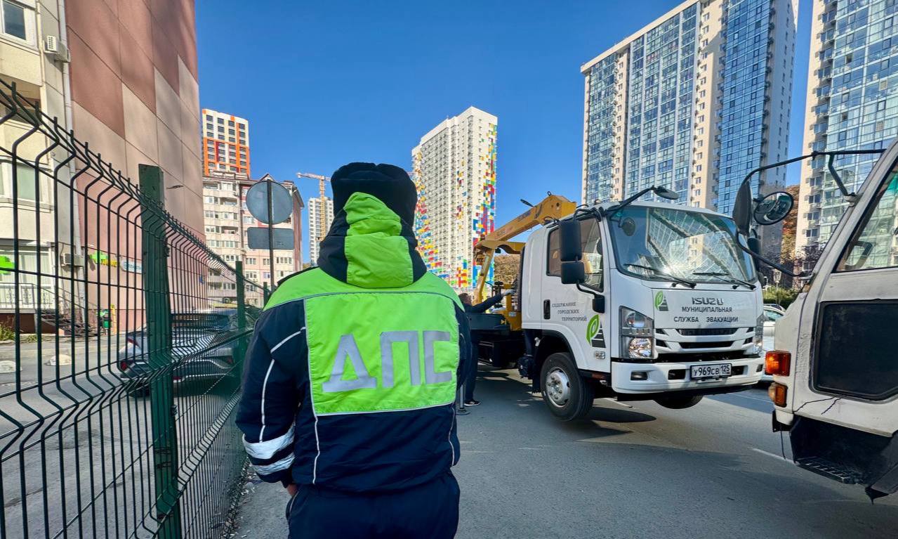 Созданная на базе предприятия «Содержание городских территорий» муниципальная служба эвакуации продолжает работу по наведению порядка на улицах города Созданная на базе предприятия «Содержание городских территорий» муниципальная служба эвакуации продолжает работу по наведению порядка на улицах города