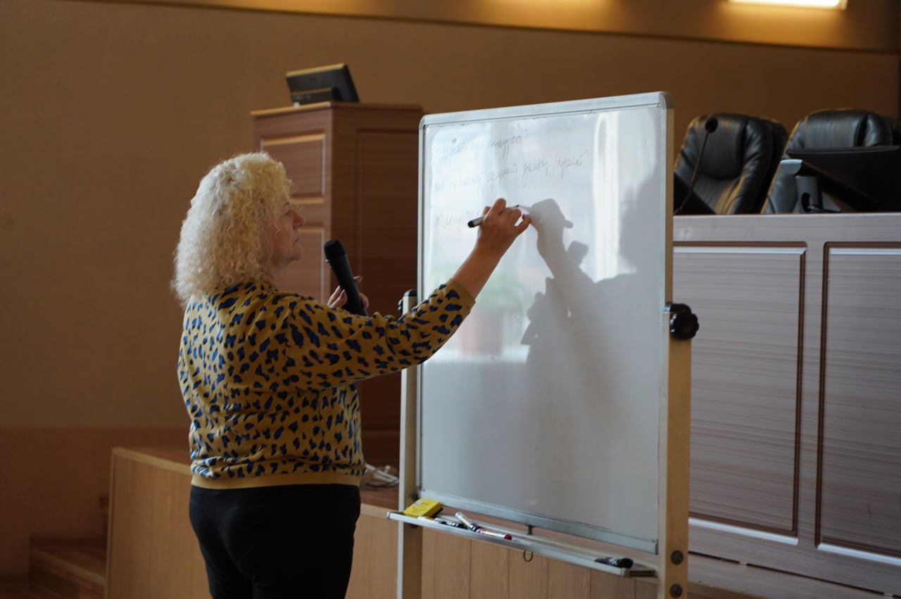 Евгений Корж: В уссурийской администрации прошел обучающий семинар для председателей территориальных общественных самоуправлений и товариществ собственников жилья Евгений Корж: В уссурийской администрации прошел обучающий семинар для председателей территориальных общественных самоуправлений и товариществ собственников жилья