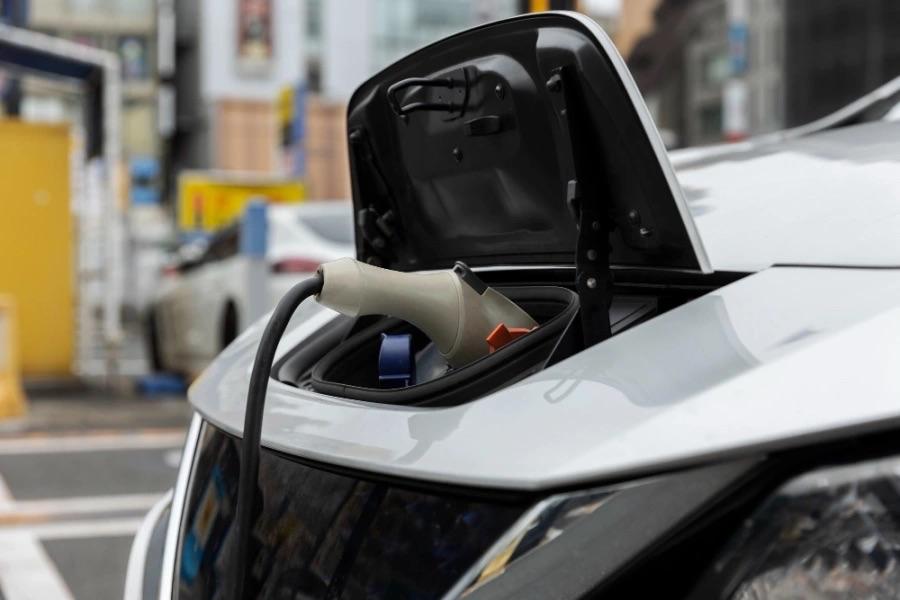 Спрос на подержанные автомобили с электрическим мотором на Дальнем Востоке вырос на 54% за третий квартал 2025 года