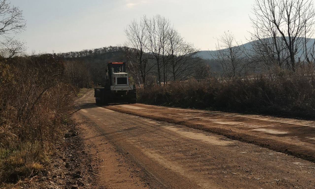 Сегодня во Владивостоке: промывка ливнёвок, дорожные работы, установка дорожных знаков, ремонт элементов ограждений, демонтаж объектов и санитарная уборка Сегодня во Владивостоке: промывка ливнёвок, дорожные работы, установка дорожных знаков, ремонт элементов ограждений, демонтаж объектов и санитарная уборка