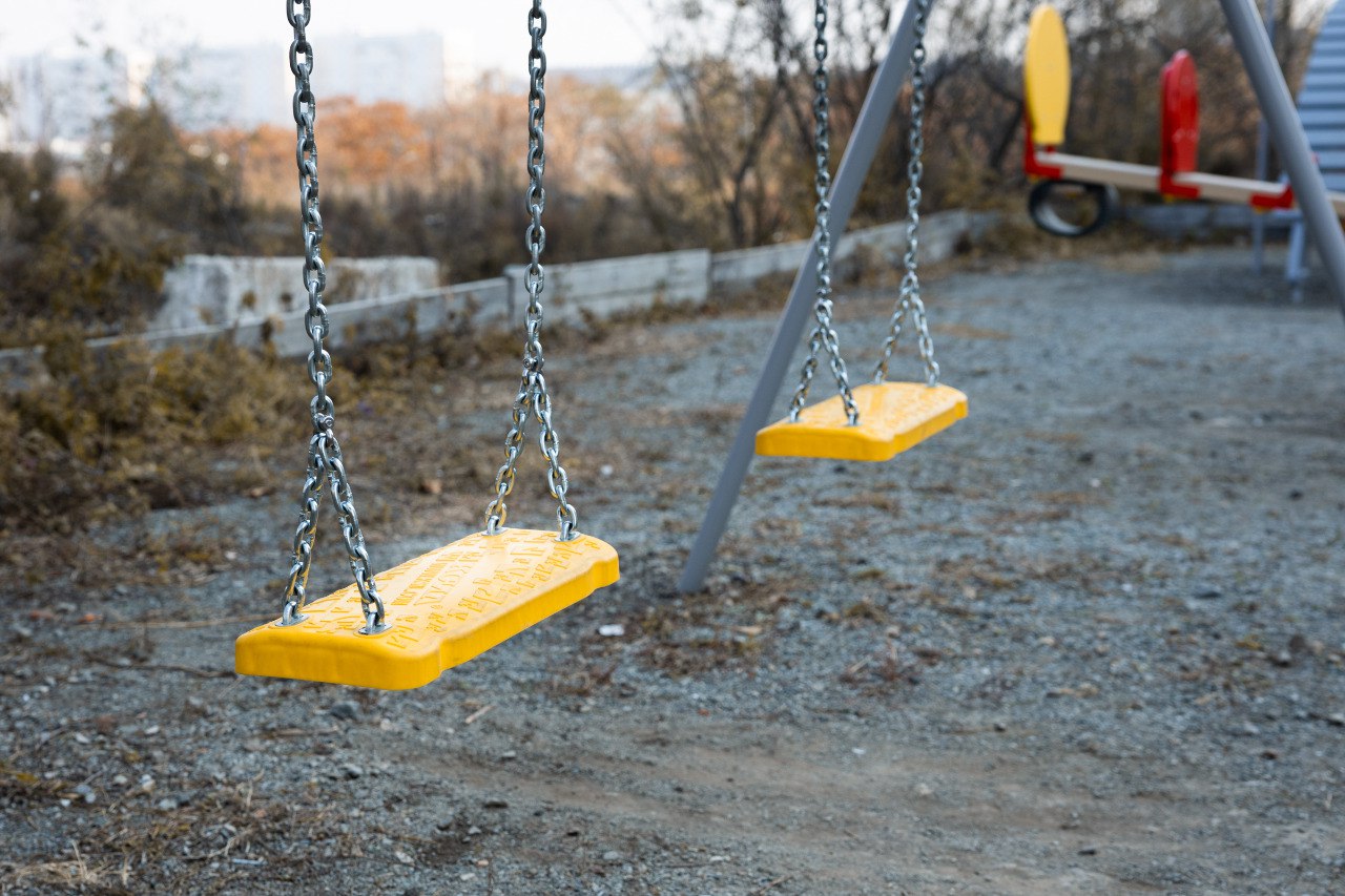 Константин Шестаков: На Можайской, 20, 22 и 24 смонтирована новая детская площадка Константин Шестаков: На Можайской, 20, 22 и 24 смонтирована новая детская площадка