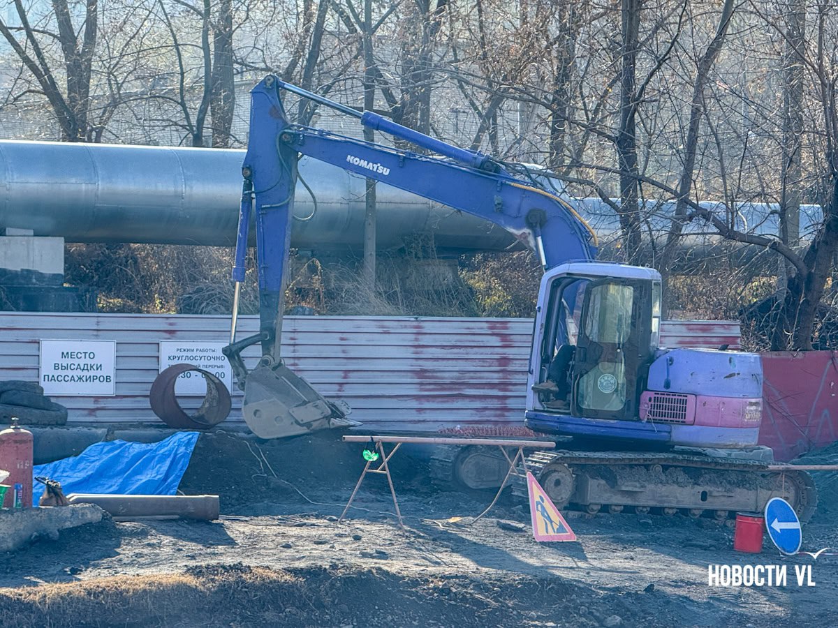 На Борисенко меняют 272 метра труб, из-за этого закрылась заправка «Уссури» На Борисенко меняют 272 метра труб, из-за этого закрылась заправка «Уссури»