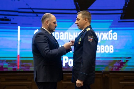 Во Владивостоке отмечают День судебного пристава