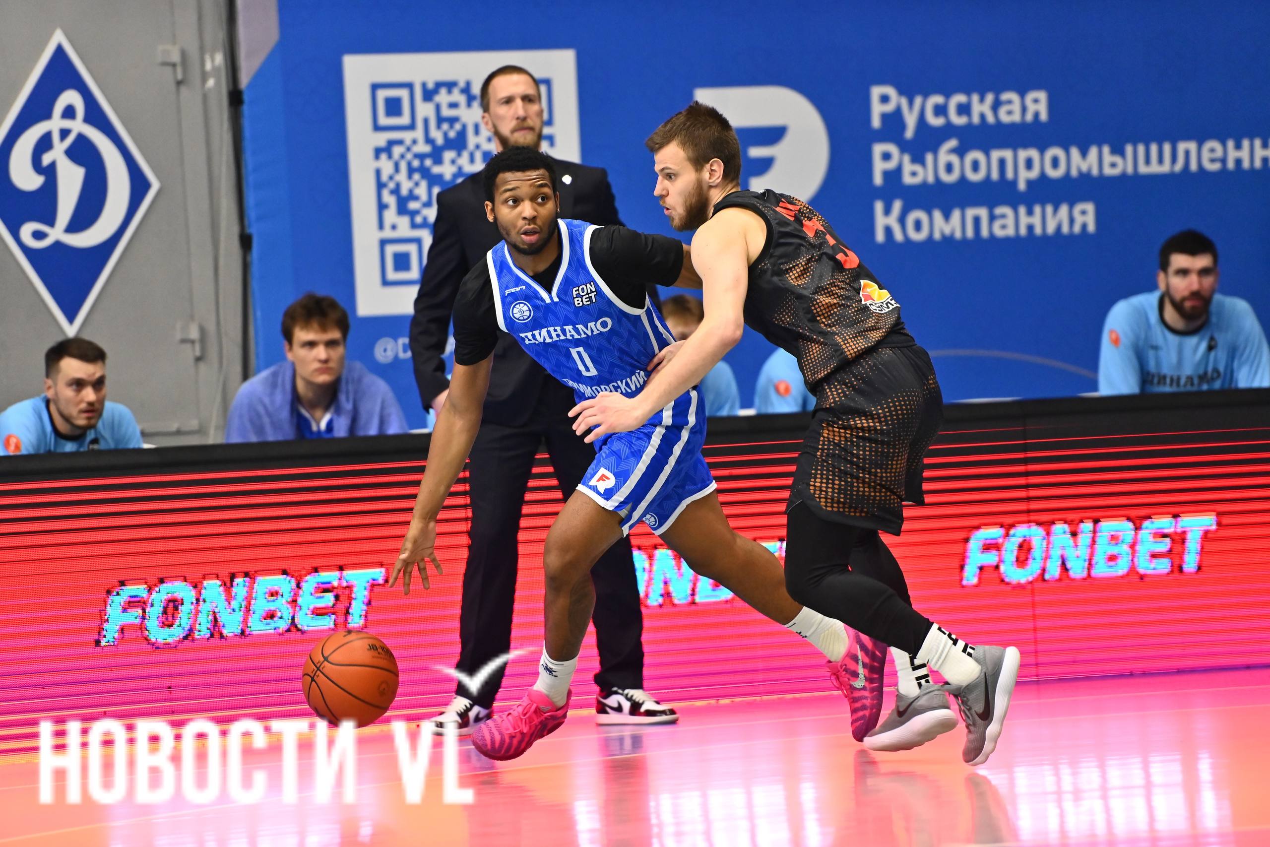 Баскетболисты приморского «Динамо» прервали четырехматчевую серию поражений, обыграв в сумасшедшей концовке домашнего поединка действующего чемпиона Суперлиги, уральский «Темп-СУМЗ», со счетом 76:75! Баскетболисты приморского «Динамо» прервали четырехматчевую серию поражений, обыграв в сумасшедшей концовке домашнего поединка действующего чемпиона Суперлиги, уральский «Темп-СУМЗ», со счетом 76:75!