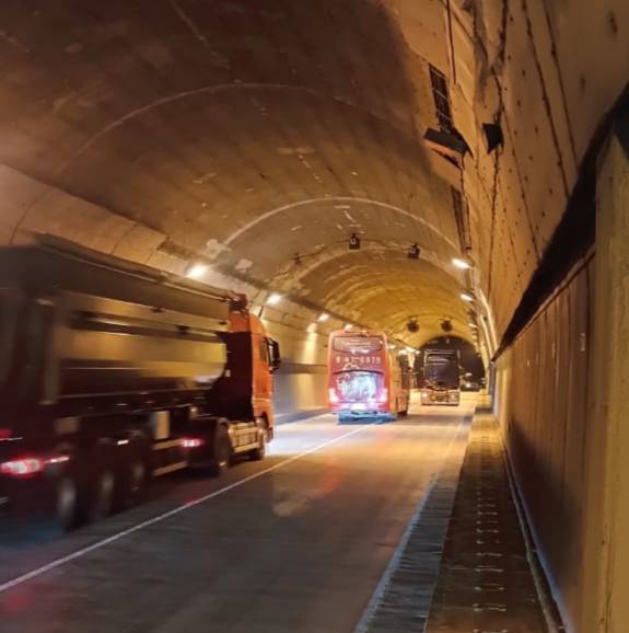 Запущено движение автомобилей через Нарвинский тоннель на трассе Раздольное – Хасан в Хасанском округе