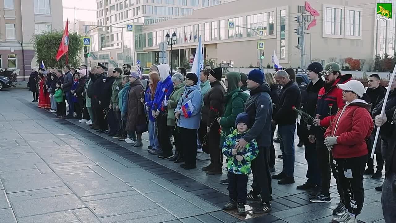 Автопробег по случаю Дня народного единства стартовал во Владивостоке