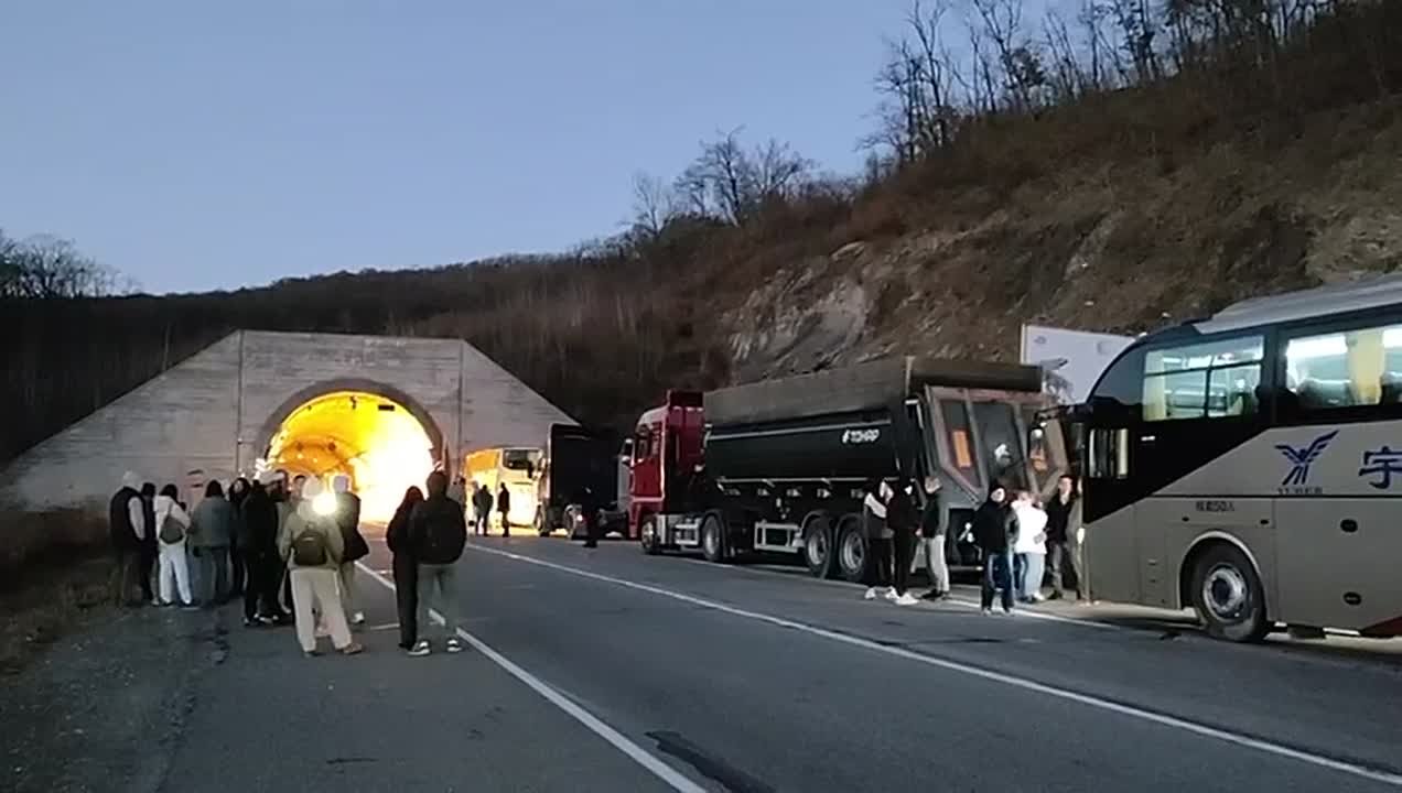 #нампишут В Хасанском районе в туннеле на «Земле леопардов» оборвался высоковольтный трос