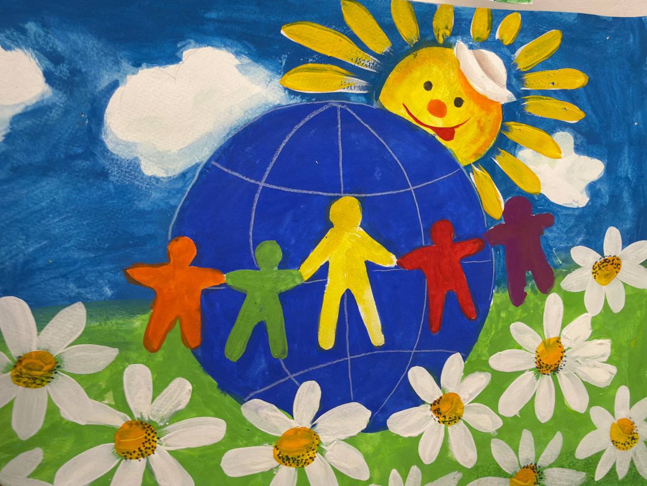 В честь Дня народного единства в прокуратуре края размещена выставка творческих работ детей работников ведомства «Моя Великая Россия» В честь Дня народного единства в прокуратуре края размещена выставка творческих работ детей работников ведомства «Моя Великая Россия»