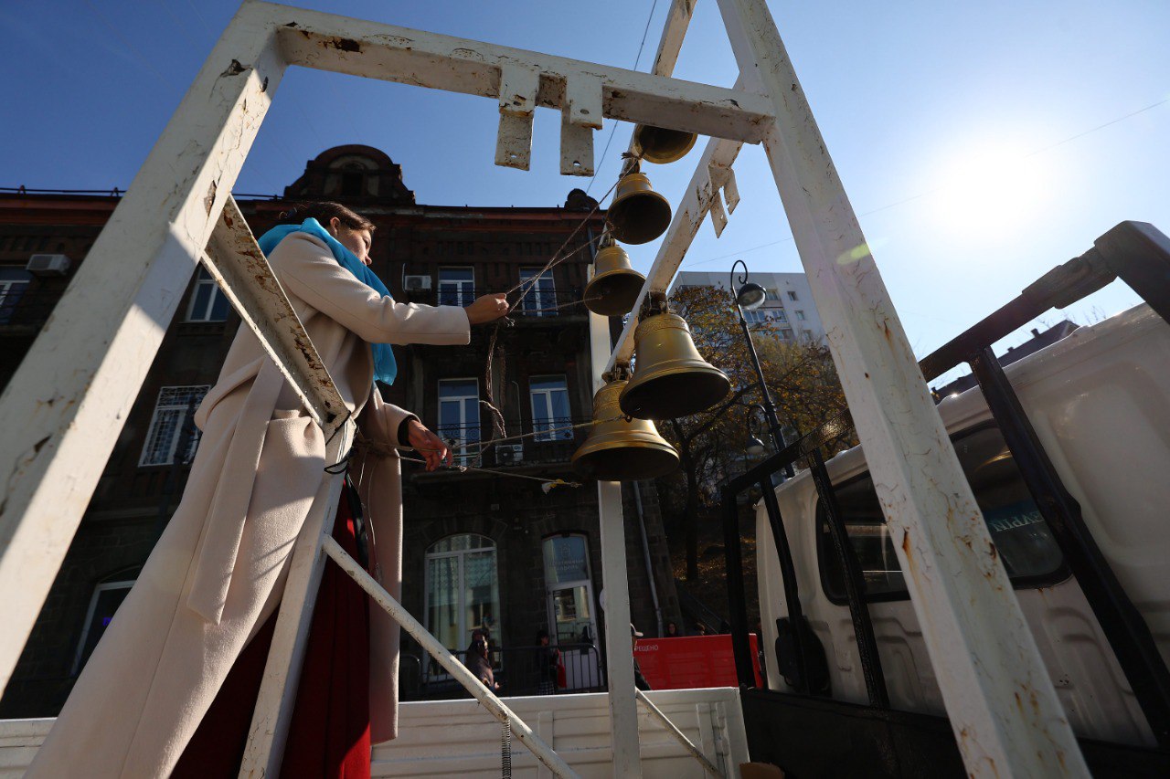 Во Владивостоке впервые за 13 лет прошёл крестный ход в День народного единства Во Владивостоке впервые за 13 лет прошёл крестный ход в День народного единства