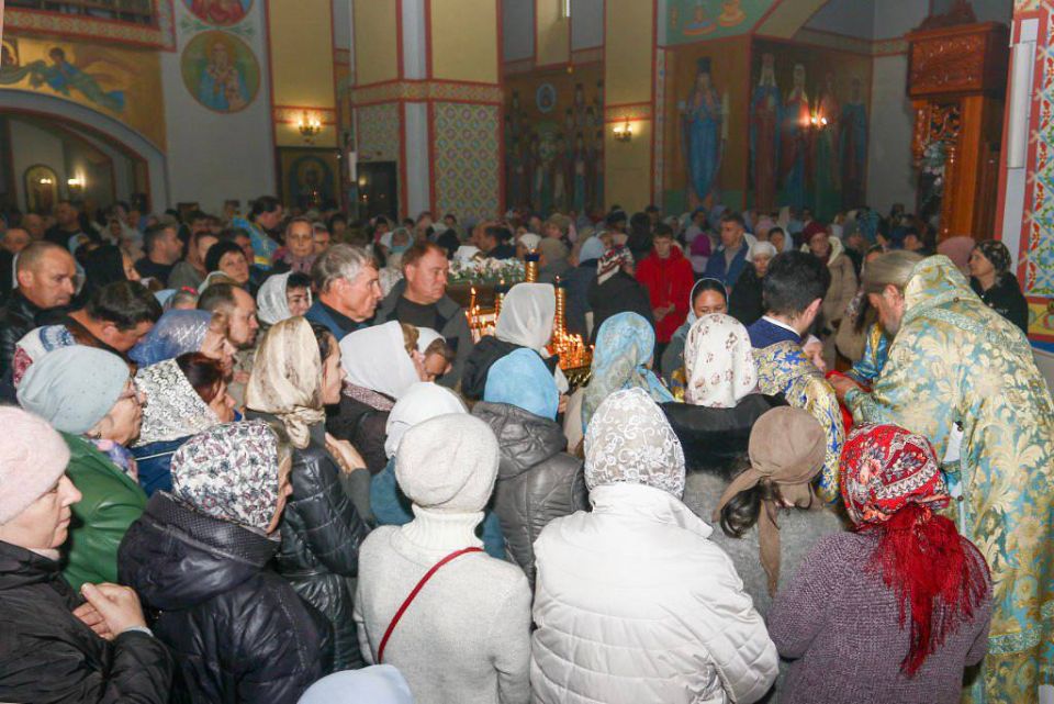 Сегодня в Находке состоялся Крестный ход в честь Дня Казанской иконы Божией Матери и Дня народного единства, который объединил более тысячи участников Сегодня в Находке состоялся Крестный ход в честь Дня Казанской иконы Божией Матери и Дня народного единства, который объединил более тысячи участников