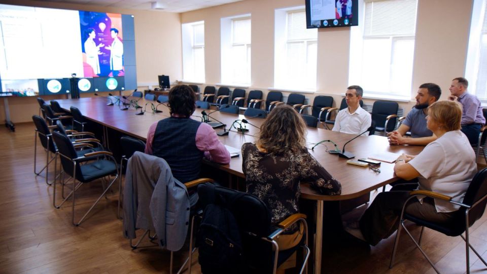 Жителей отдалённых округов Приморья онлайн консультируют ведущие врачи края