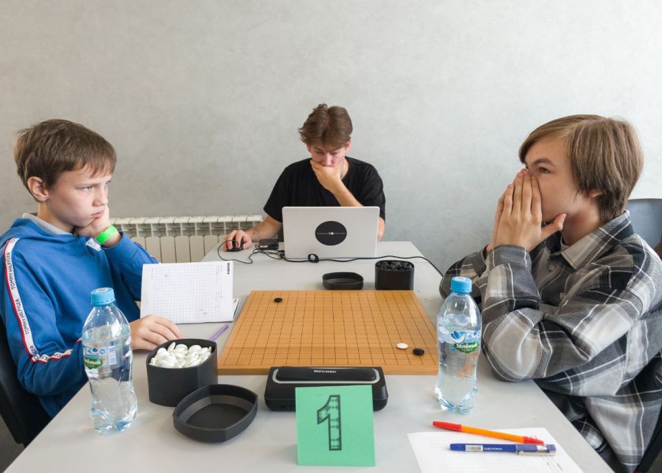 Юный приморец Максим Иванов стал лучшим в России по игре го Юный приморец Максим Иванов стал лучшим в России по игре го