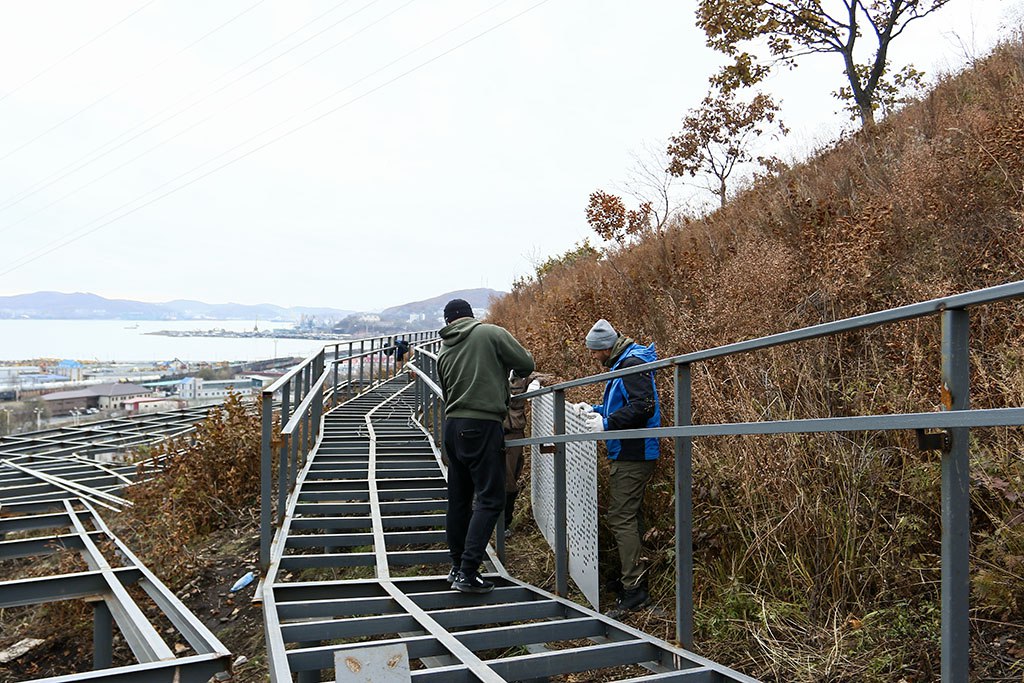 Общественные наблюдатели оценили ход работ на знаковых объектах Находки Общественные наблюдатели оценили ход работ на знаковых объектах Находки
