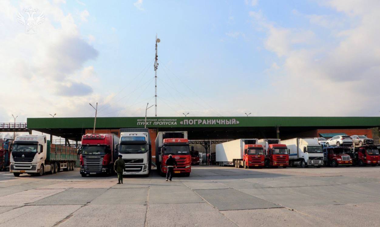 12 тыс. автомобилей для личного пользования оформили уссурийские таможенники в октябре 2025 года 12 тыс. автомобилей для личного пользования оформили уссурийские таможенники в октябре 2025 года