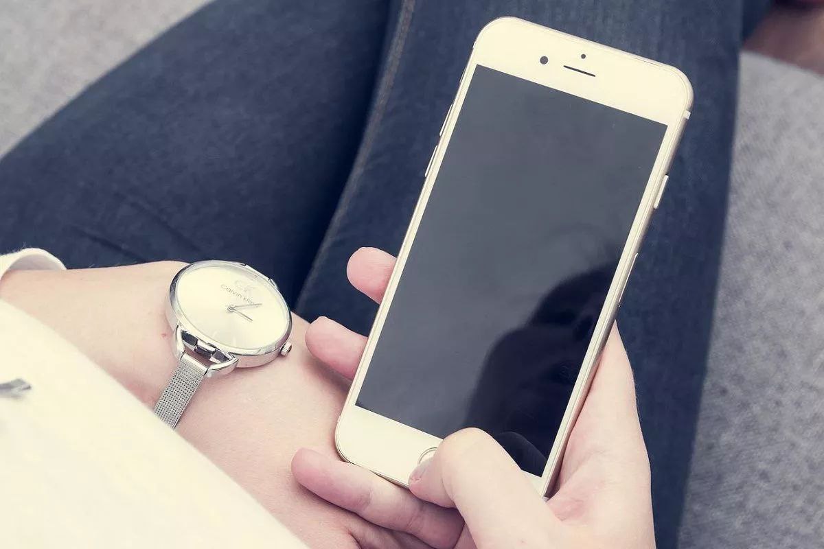 С 1 января 2026 года интернет-сервисы обязаны сохранять данные и переписки пользователей в течение трёх лет вместо одного