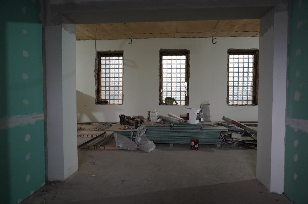 Евгений Корж: Посетил школу № 134, где сейчас продолжается капитальный ремонт Евгений Корж: Посетил школу № 134, где сейчас продолжается капитальный ремонт