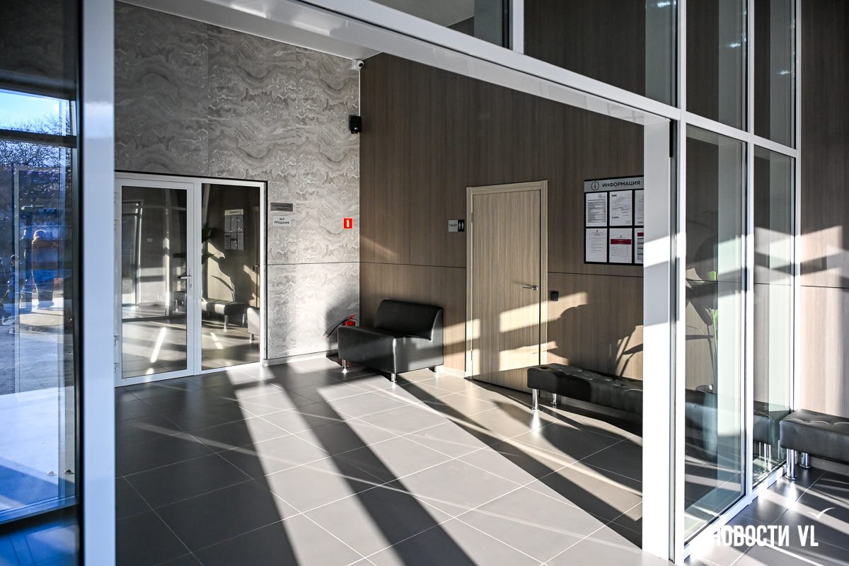 На Морском кладбище открылся самый большой во Владивостоке траурный зал На Морском кладбище открылся самый большой во Владивостоке траурный зал