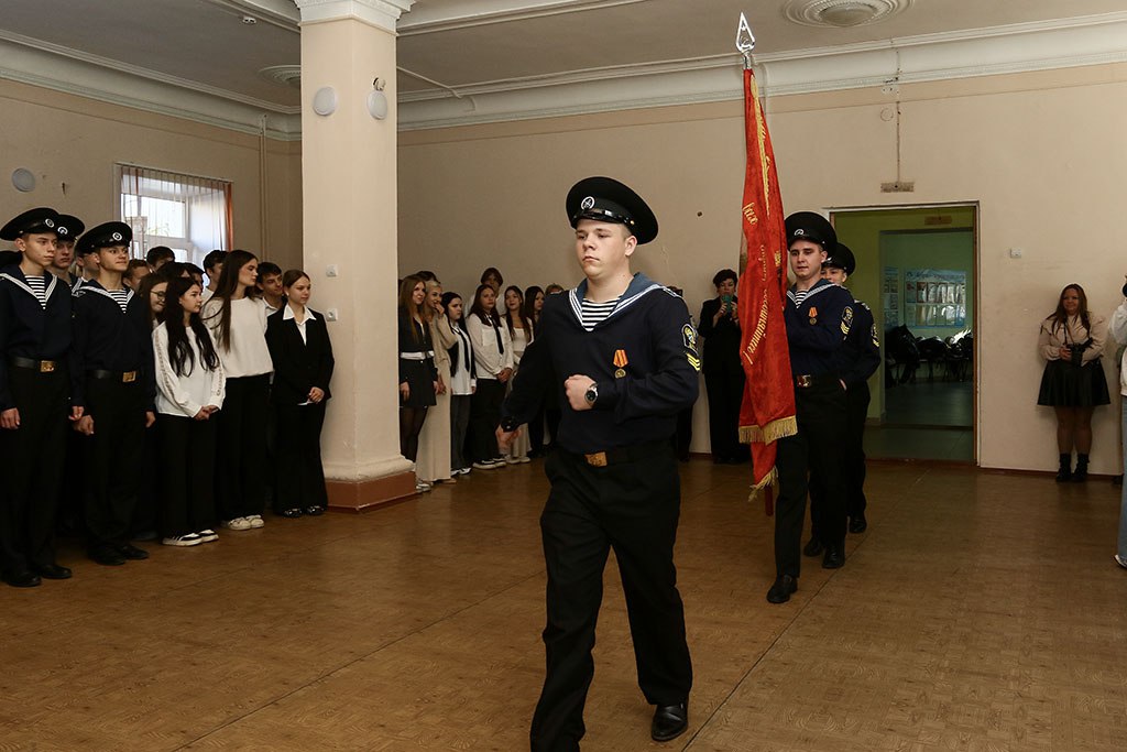 Старт в профессию: почти 300 первокурсников посвятили в студенты и курсанты ДМУ Старт в профессию: почти 300 первокурсников посвятили в студенты и курсанты ДМУ