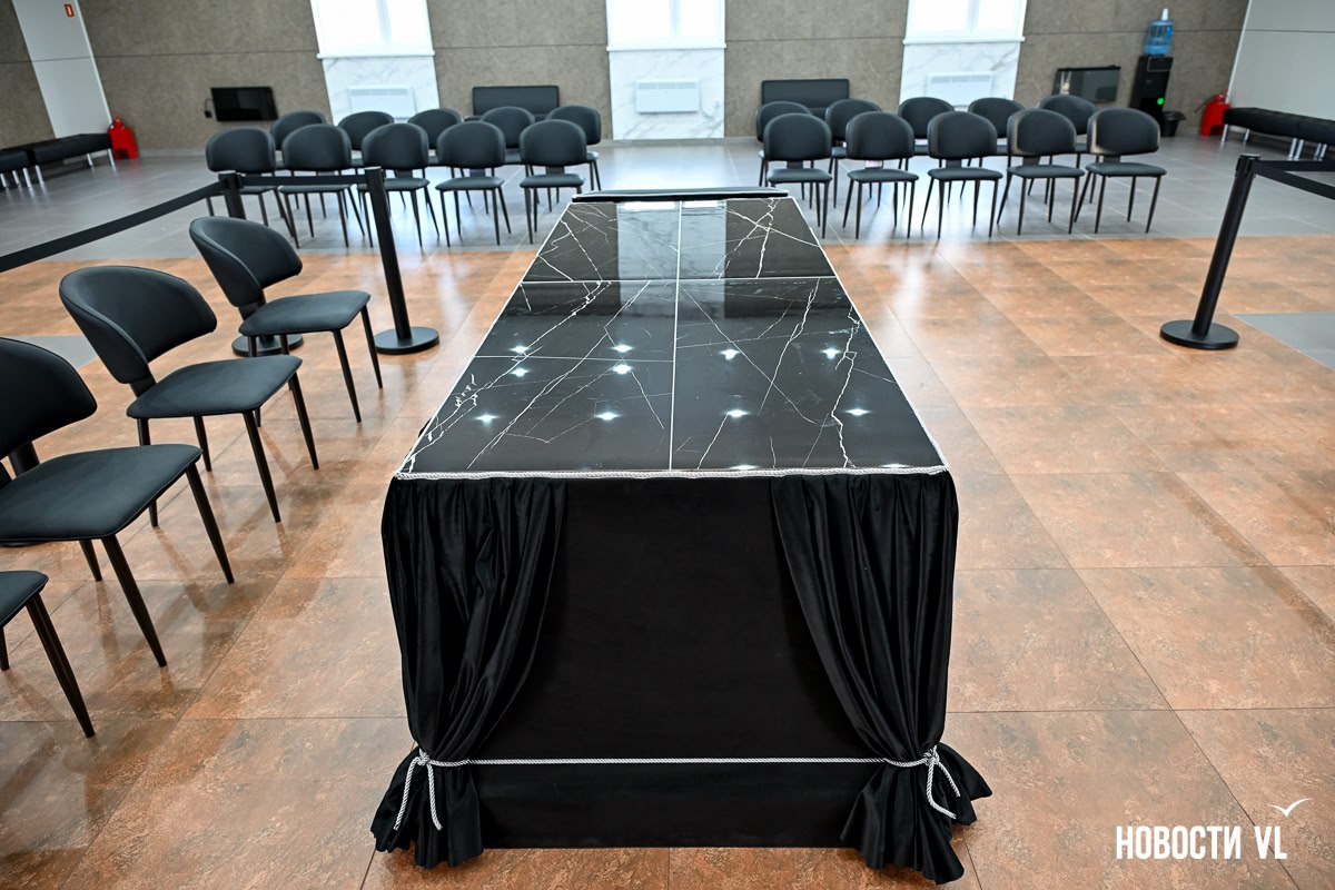 На Морском кладбище открылся самый большой во Владивостоке траурный зал На Морском кладбище открылся самый большой во Владивостоке траурный зал