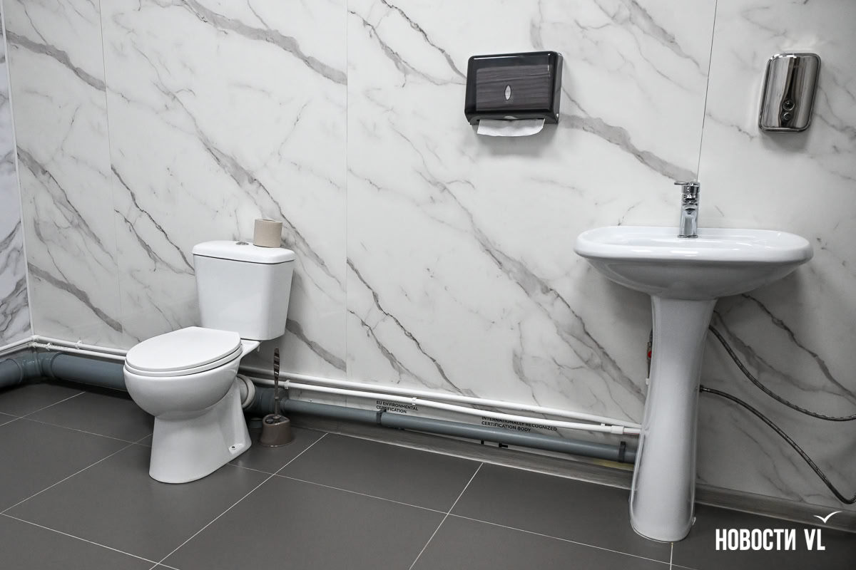 На Морском кладбище открылся самый большой во Владивостоке траурный зал На Морском кладбище открылся самый большой во Владивостоке траурный зал