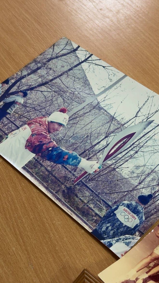 Во встрече со школьниками поселка Новый Надеждинского округа принял участие гребец из Владивостока, мастер спорта СССР, многократный чемпион России, чемпион Вооружённых сил СССР, чемпион мира и Европы на лодках «Дракон»... Во встрече со школьниками поселка Новый Надеждинского округа принял участие гребец из Владивостока, мастер спорта СССР, многократный чемпион России, чемпион Вооружённых сил СССР, чемпион мира и Европы на лодках «Дракон»...