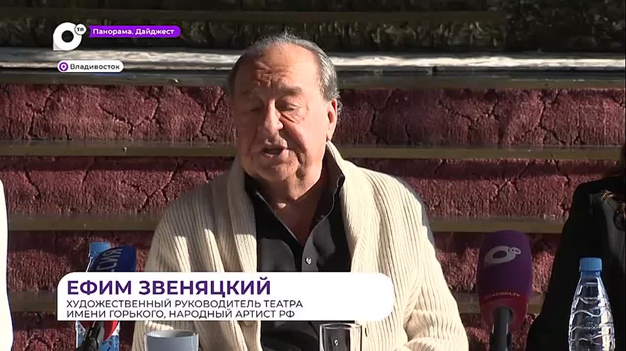 Театр имени Горького представил спектакль «Девочки из календаря»
