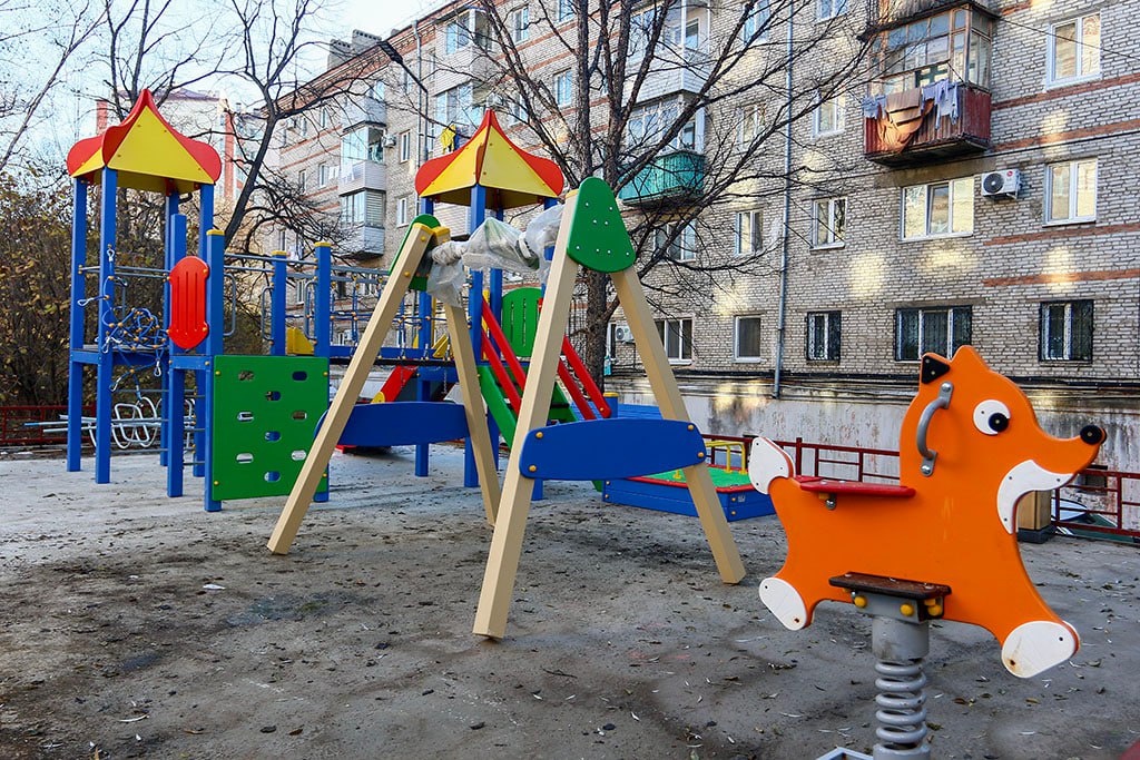 Общественные наблюдатели оценили ход благоустройства дворов в Находке Общественные наблюдатели оценили ход благоустройства дворов в Находке