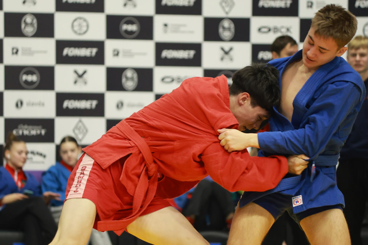 Во Владивостоке в спортивном комплексе «Олимпиец» стартовали чемпионат и первенство Приморского края по самбо и боевому самбо! На ковры вышли более 300 спортсменов из разных муниципалитетов региона – юноши и девушки, юниоры... Во Владивостоке в спортивном комплексе «Олимпиец» стартовали чемпионат и первенство Приморского края по самбо и боевому самбо! На ковры вышли более 300 спортсменов из разных муниципалитетов региона – юноши и девушки, юниоры...