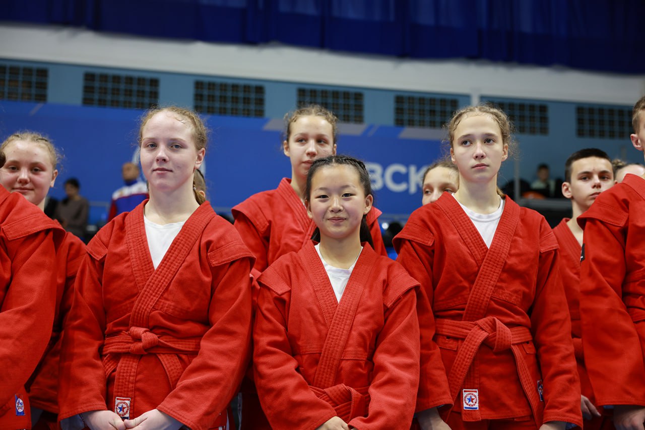 Во Владивостоке в спортивном комплексе «Олимпиец» стартовали чемпионат и первенство Приморского края по самбо и боевому самбо! На ковры вышли более 300 спортсменов из разных муниципалитетов региона – юноши и девушки, юниоры... Во Владивостоке в спортивном комплексе «Олимпиец» стартовали чемпионат и первенство Приморского края по самбо и боевому самбо! На ковры вышли более 300 спортсменов из разных муниципалитетов региона – юноши и девушки, юниоры...