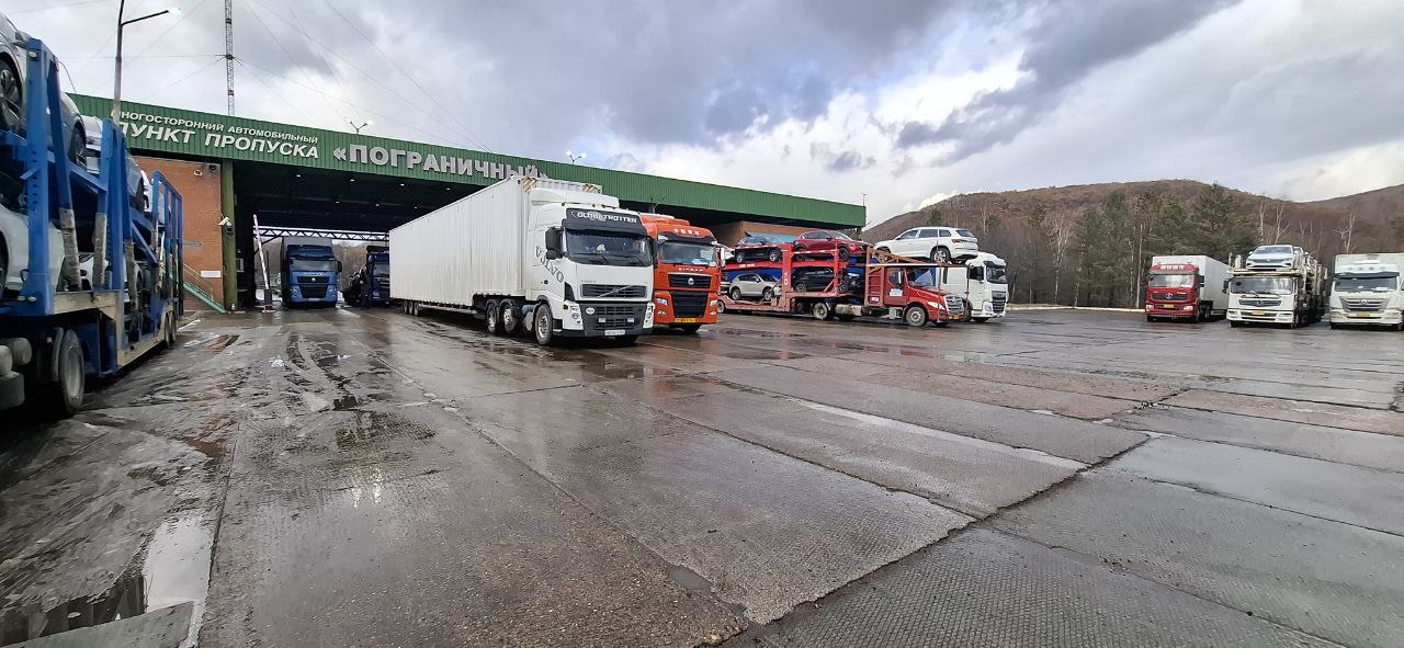 Уссурийская таможня сообщает о текущей ситуации по оформлению легковых автомобилей Уссурийская таможня сообщает о текущей ситуации по оформлению легковых автомобилей