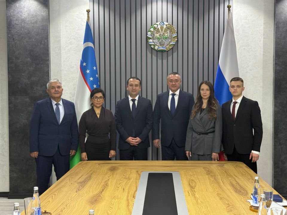 Встретились с первым заместителем министра занятости и сокращения бедности Узбекистана Маратом Джураевым