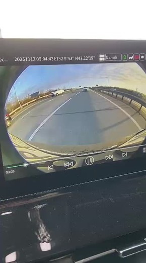 Момент массового ДТП на аэропортовской трассе сегодня