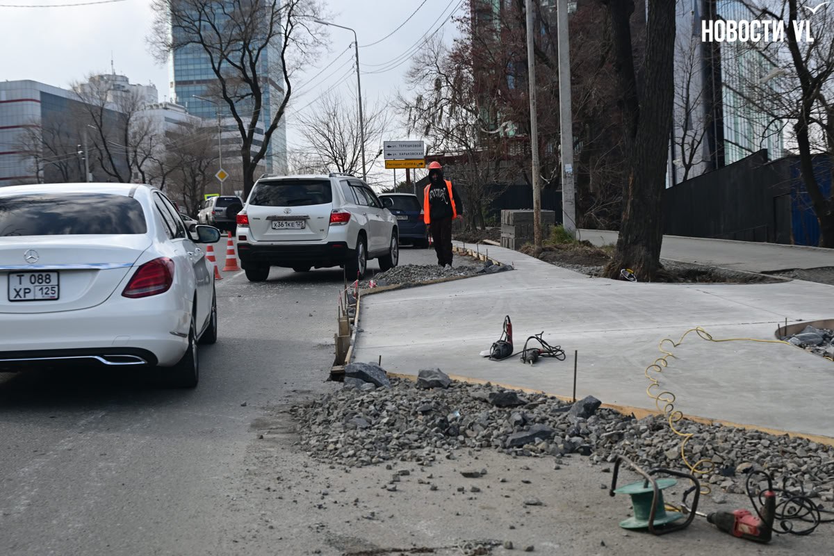 На приведённой к «нормативам» дороге на Черёмуховой переносят разметку На приведённой к «нормативам» дороге на Черёмуховой переносят разметку
