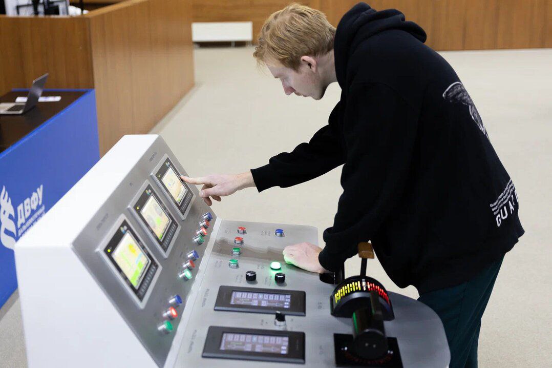 Константин Шестаков: В ДВФУ прошел финал конкурса для инновационных предпринимателей «Приморский старт» Константин Шестаков: В ДВФУ прошел финал конкурса для инновационных предпринимателей «Приморский старт»