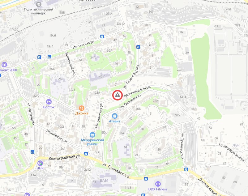 Читатели сообщают, что на БАМе возле Героев Варяга, 5 неожиданно перекрыли сквозной проезд Читатели сообщают, что на БАМе возле Героев Варяга, 5 неожиданно перекрыли сквозной проезд