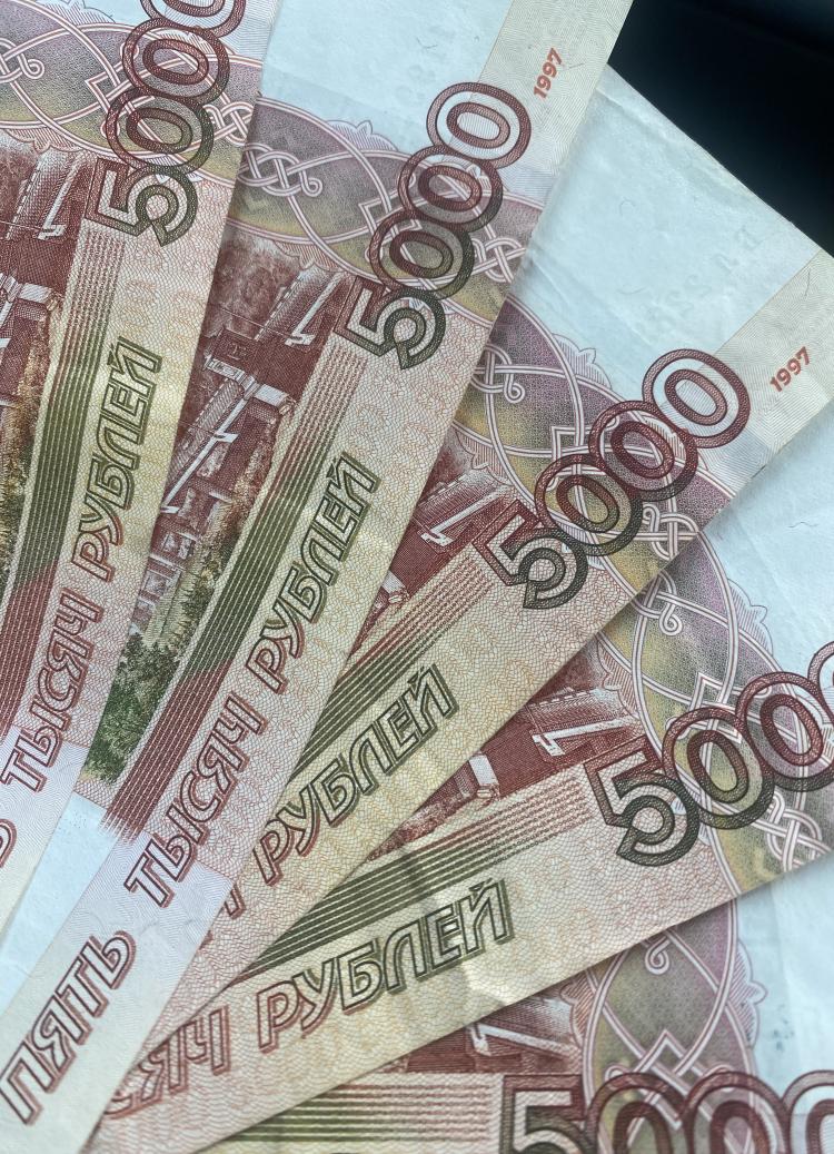 За третий квартал 2025 года банковские учреждения Приморья зафиксировали почти троекратное увеличение числа выявленных поддельных банкнот