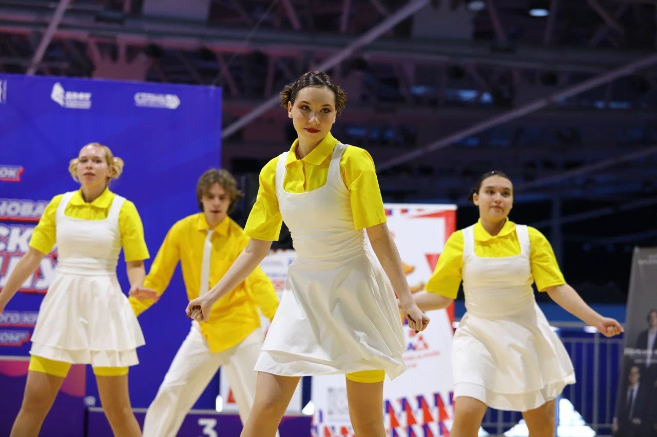 Более 200 спортсменов зажгли на паркете ДВФУ Более 200 спортсменов зажгли на паркете ДВФУ