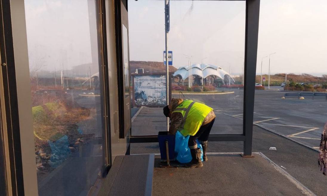 Сегодня во Владивостоке: промывка ливнёвок, установка дорожных знаков, демонтаж объектов, дорожные и санитарные работы Сегодня во Владивостоке: промывка ливнёвок, установка дорожных знаков, демонтаж объектов, дорожные и санитарные работы