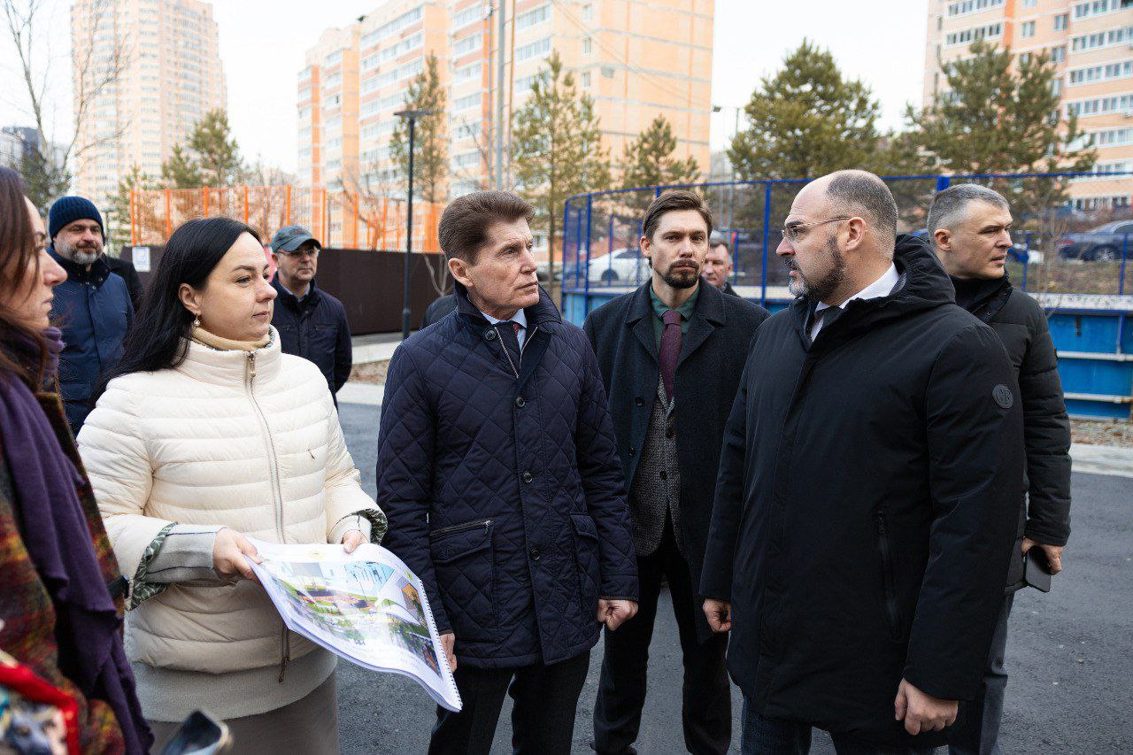 Константин Шестаков: Сегодня вместе с губернатором Олегом Кожемяко проверили, как выполнены работы в Снеговой Пади Константин Шестаков: Сегодня вместе с губернатором Олегом Кожемяко проверили, как выполнены работы в Снеговой Пади