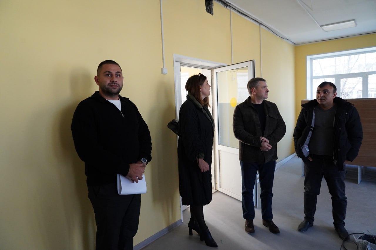 Обновленные здания для детей: в округе продолжаются ремонты образовательных учреждений Обновленные здания для детей: в округе продолжаются ремонты образовательных учреждений