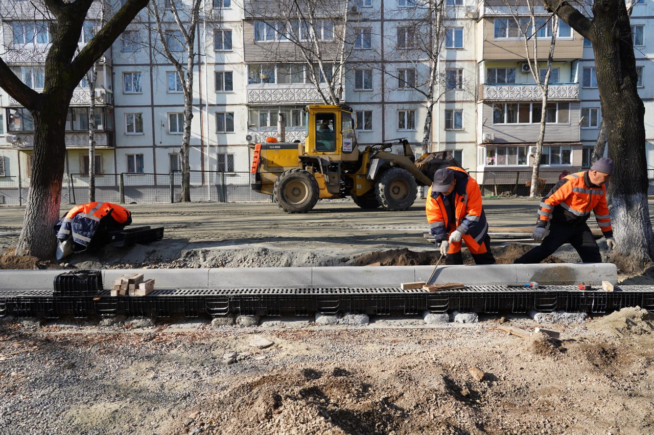 Обновленные здания для детей: в округе продолжаются ремонты образовательных учреждений Обновленные здания для детей: в округе продолжаются ремонты образовательных учреждений