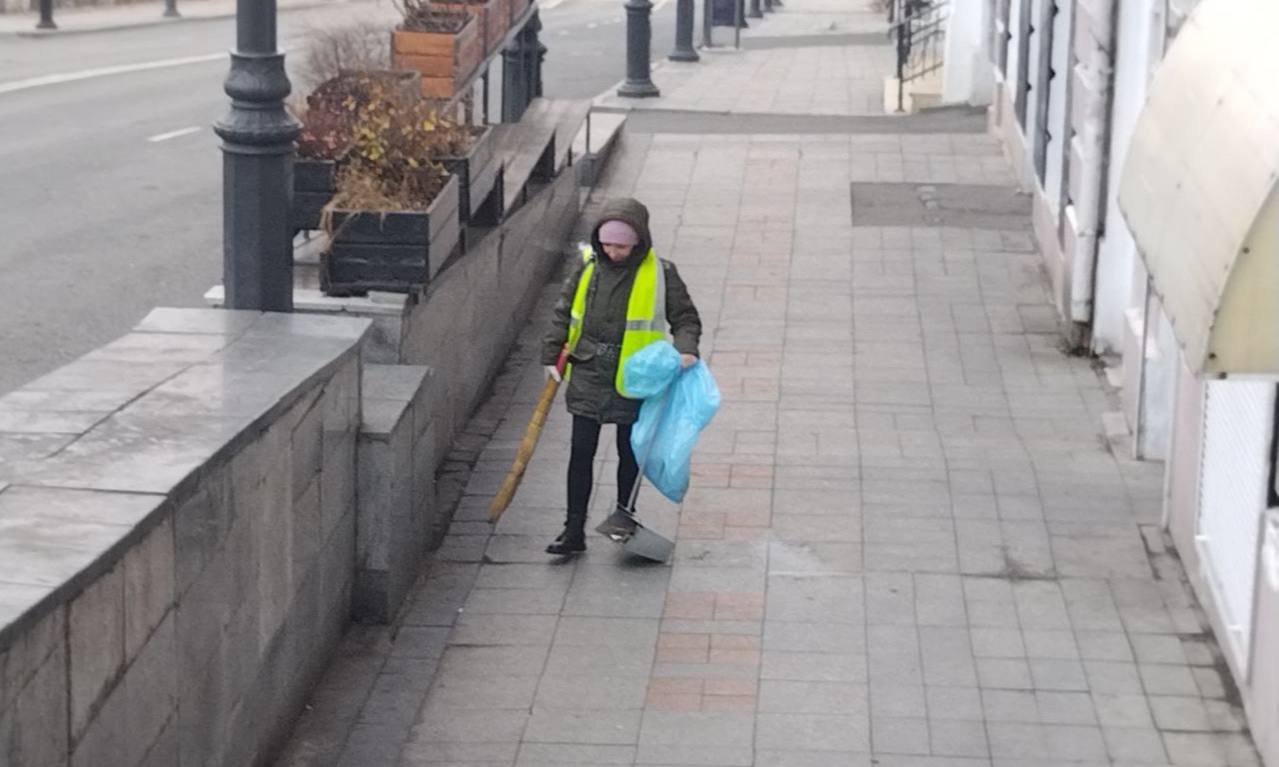Сегодня во Владивостоке: промывка ливнёвок, установка дорожных знаков, демонтаж объектов, дорожные и санитарные работы Сегодня во Владивостоке: промывка ливнёвок, установка дорожных знаков, демонтаж объектов, дорожные и санитарные работы