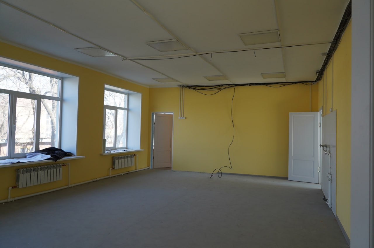 Обновленные здания для детей: в округе продолжаются ремонты образовательных учреждений Обновленные здания для детей: в округе продолжаются ремонты образовательных учреждений