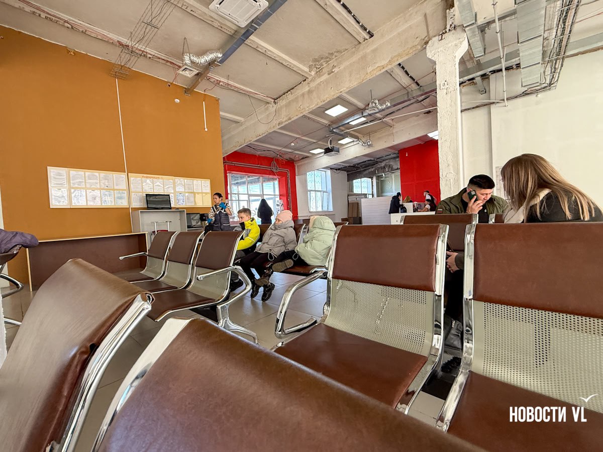 Отделение МФЦ на Борисенко после обрушения Энерготехникума переехало в соседнее здание и работает в обычном режиме Отделение МФЦ на Борисенко после обрушения Энерготехникума переехало в соседнее здание и работает в обычном режиме