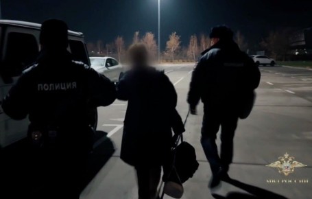 ,   4-        ,    ,   