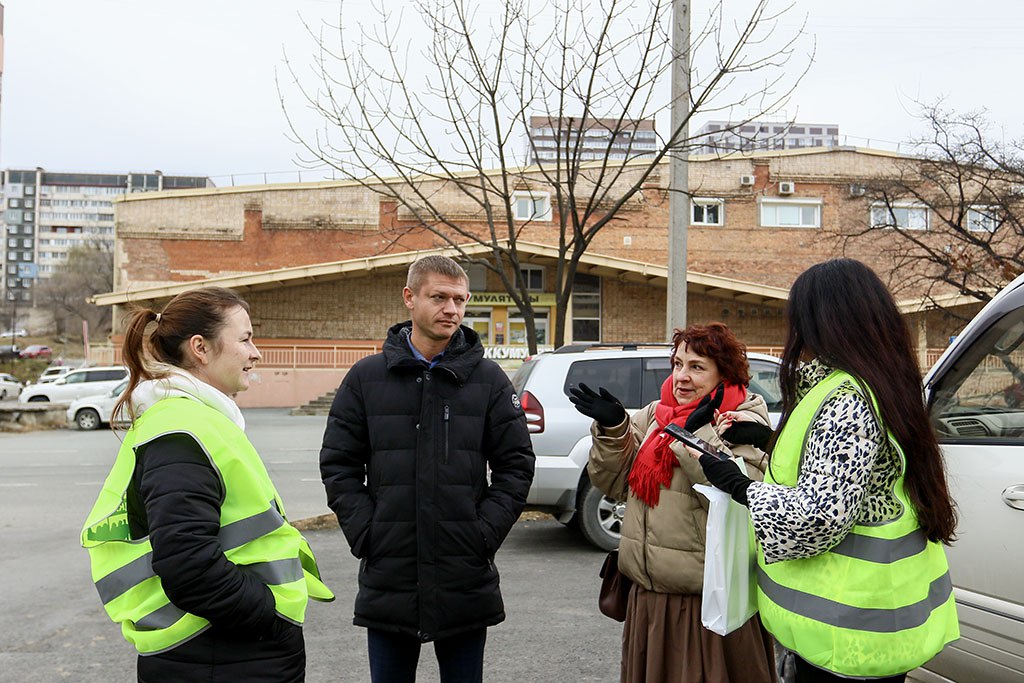 Общественные наблюдатели оценили ход строительства нового коллектора в Находке Общественные наблюдатели оценили ход строительства нового коллектора в Находке