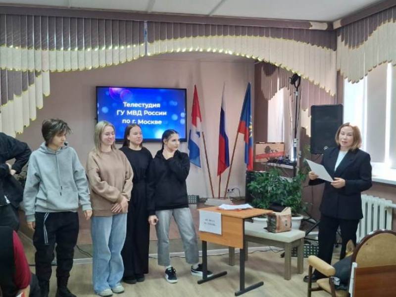 В Артеме Приморского края полицейские и общественники проводят антинаркотические мероприятия «Чистое поколение-2025» среди молодежи В Артеме Приморского края полицейские и общественники проводят антинаркотические мероприятия «Чистое поколение-2025» среди молодежи