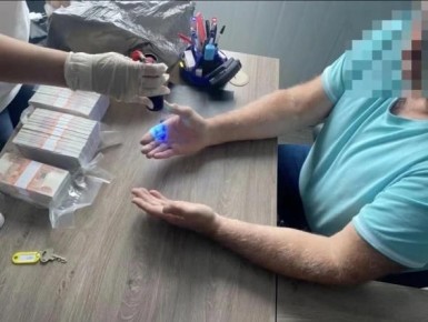 Советский районный суд Владивостока приговорил адвоката Михаила Перфильева к 7 годам 6 месяцам колонии строгого режима и штрафу почти 28 млн руб