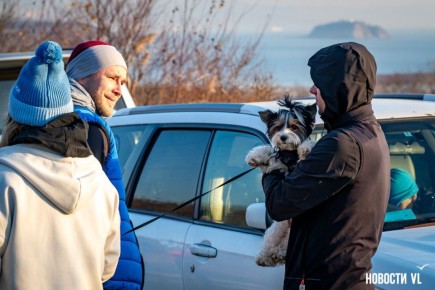 «Пушистый забег» с собаками в поддержку животных фонда «Умка» состоялся на острове Русском